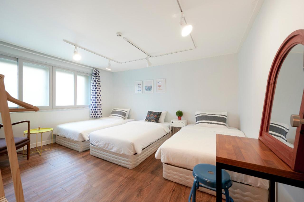 Apelbaum2 Hongdae Hotel Seoul Bagian luar foto